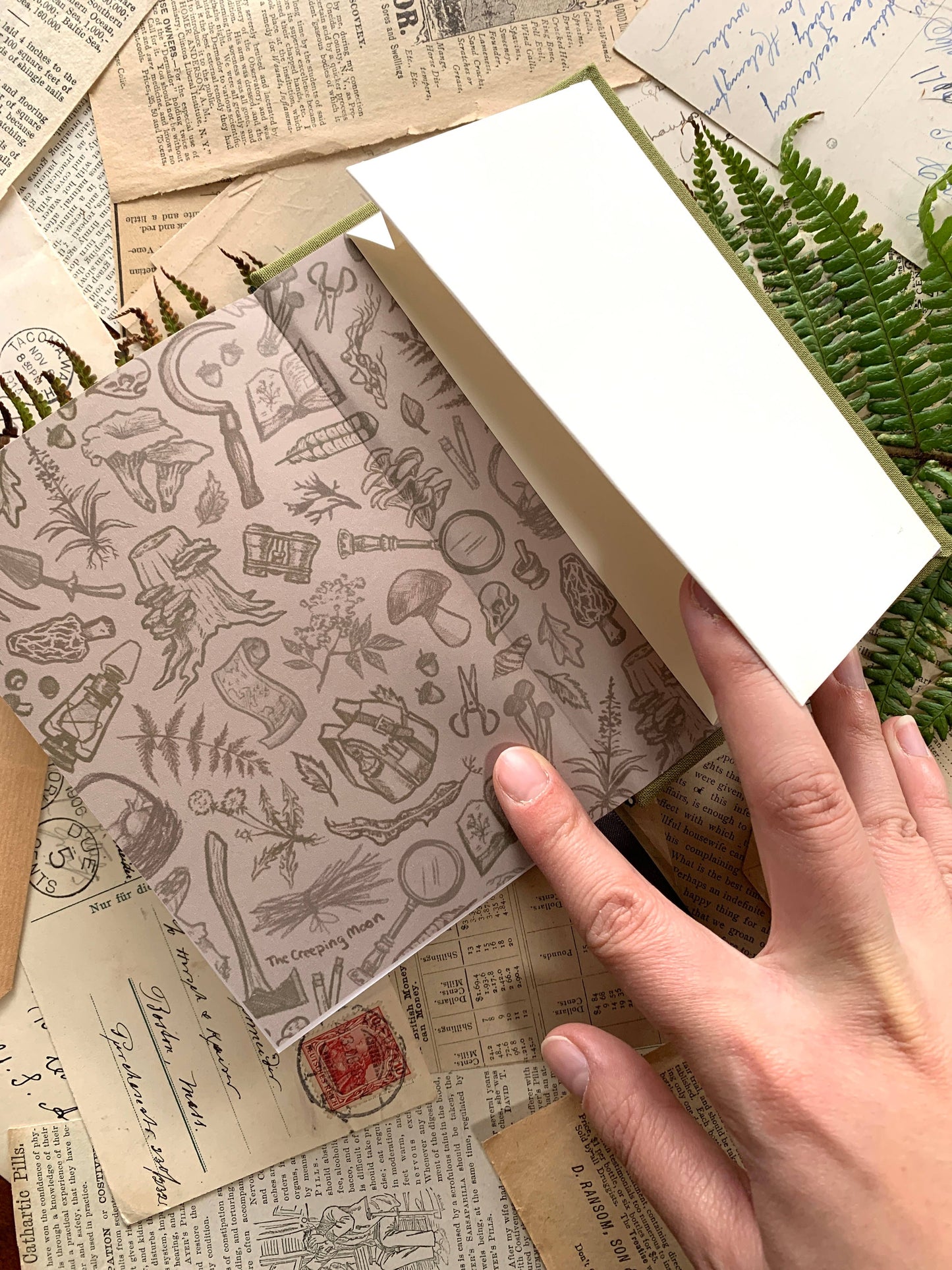 GREEN Foraging A6 field journal, 120gsm white paper
